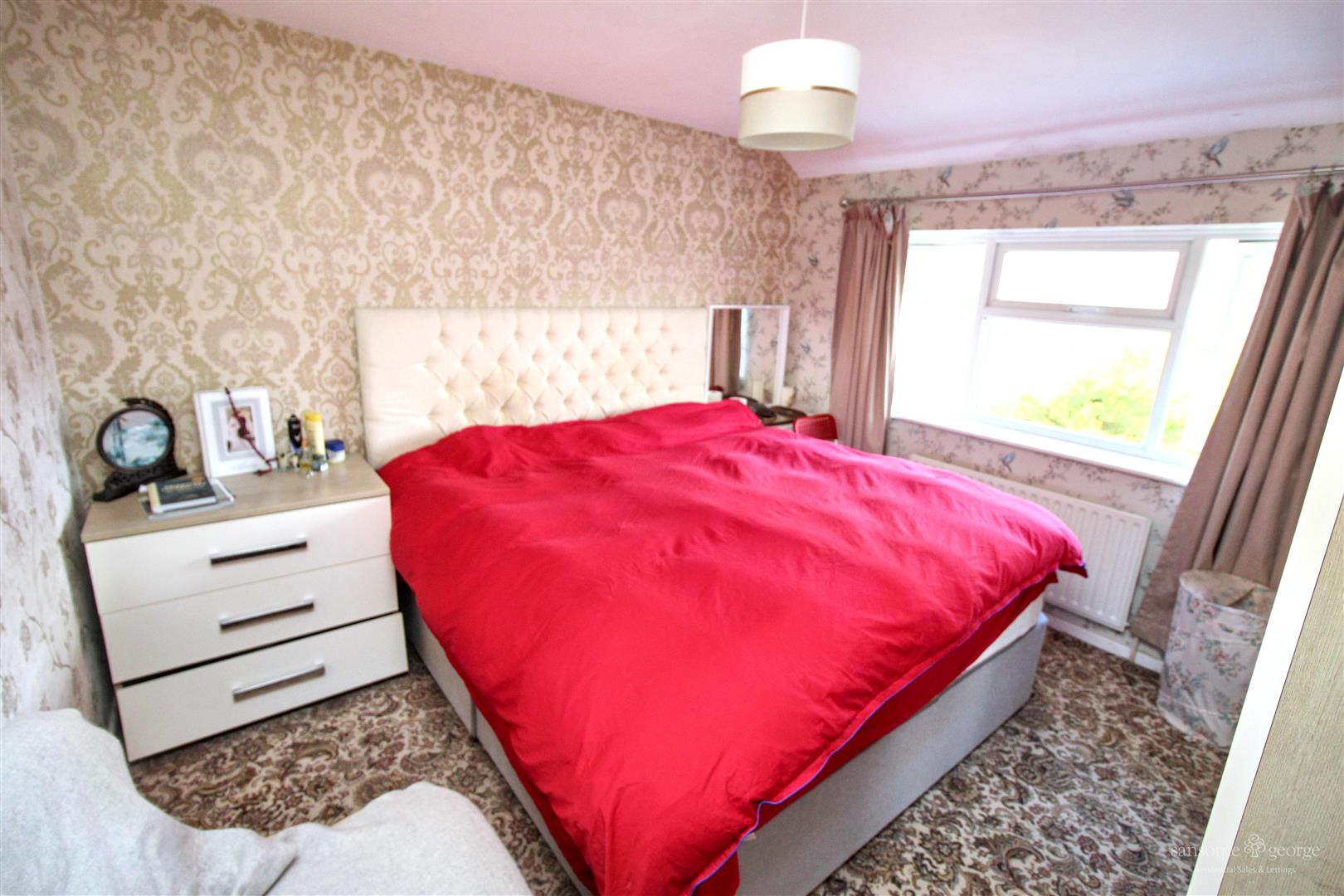 Hogarth Avenue, Tilehurst, Reading
